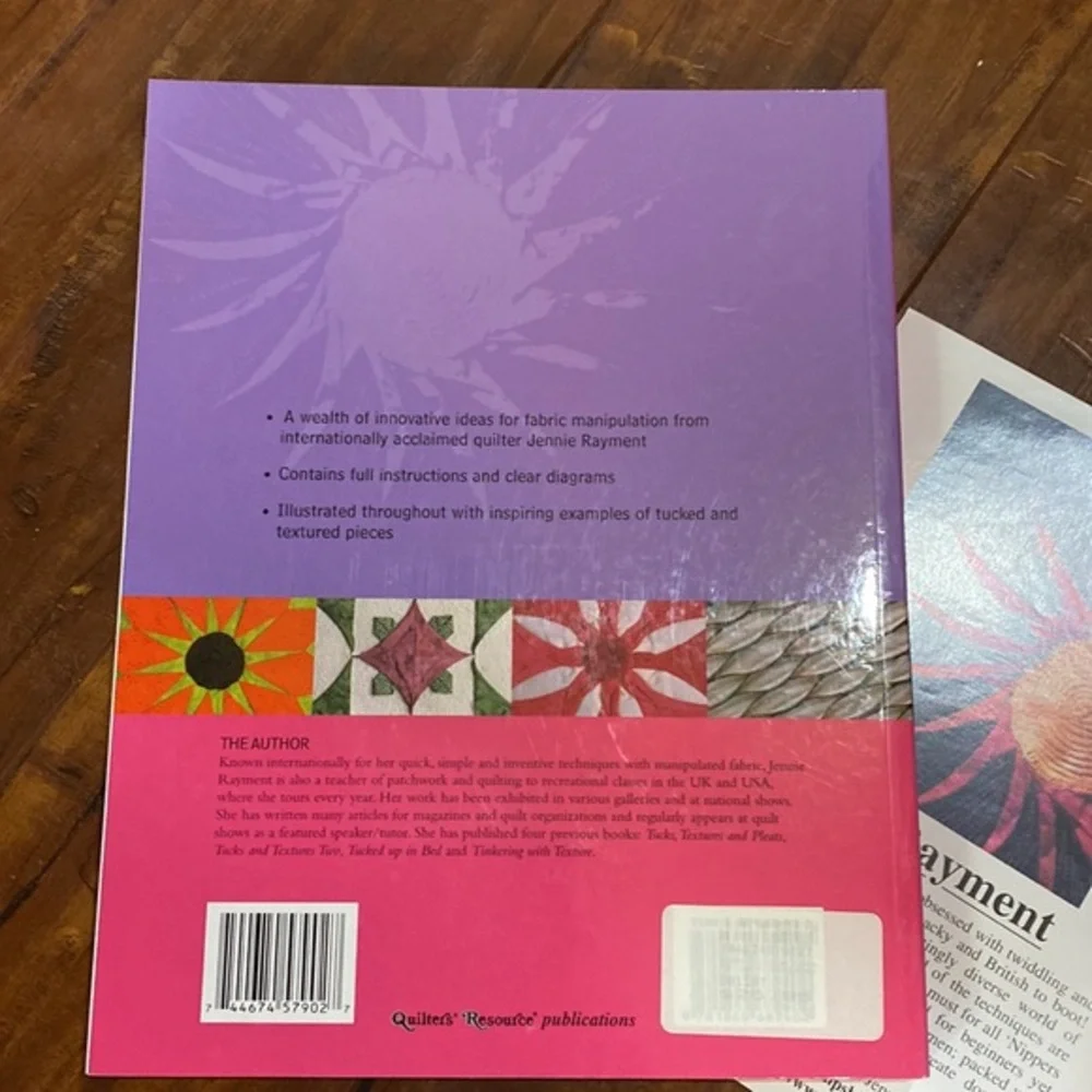 Signed Creative Tucks & Textures Jennie Rayment Quilting Embroidery HC
